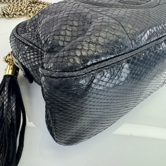 Gucci RARE Black Python SoHo Chain Tassel Shoulder Bag - Picture 8 of 16